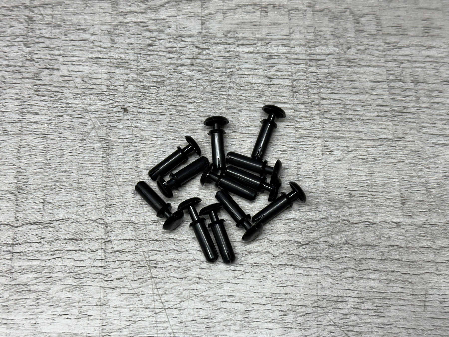 Reusable Long Plastic Rivets – LOC Precision / Public Missiles Ltd.